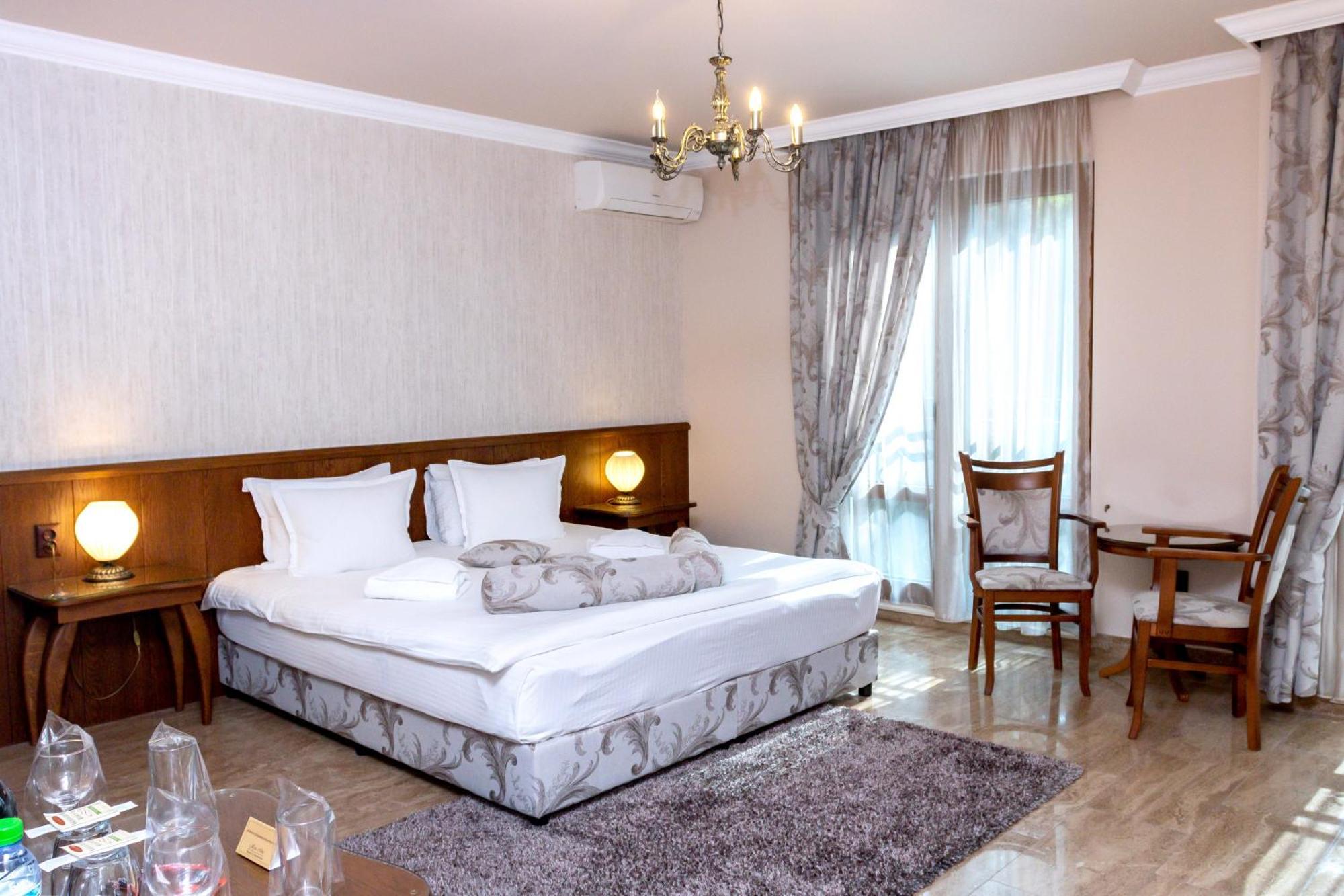 Mon Ami Apart In Studentski Grad Area โซเฟีย ภายนอก รูปภาพ