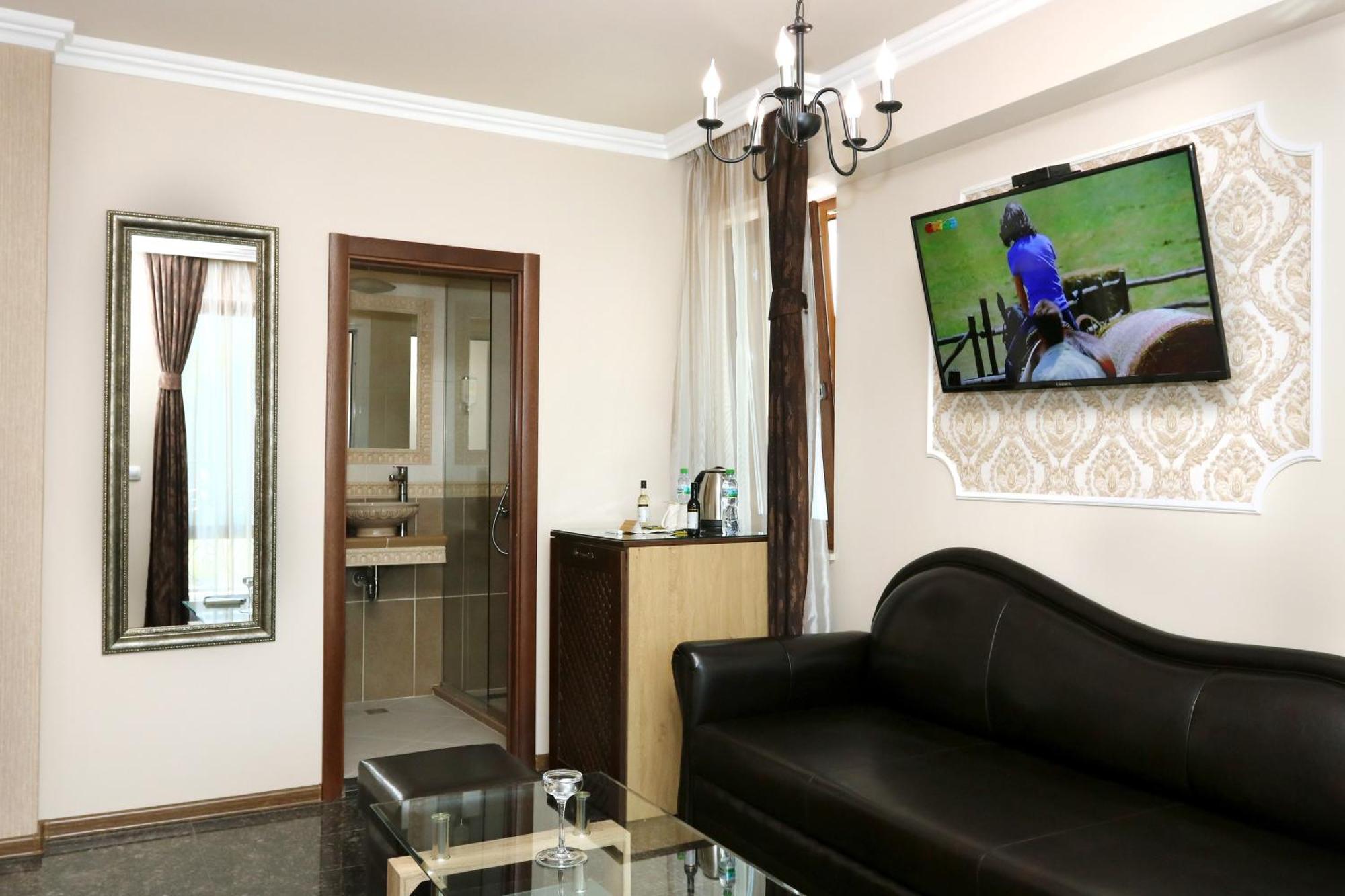Mon Ami Apart In Studentski Grad Area โซเฟีย ภายนอก รูปภาพ