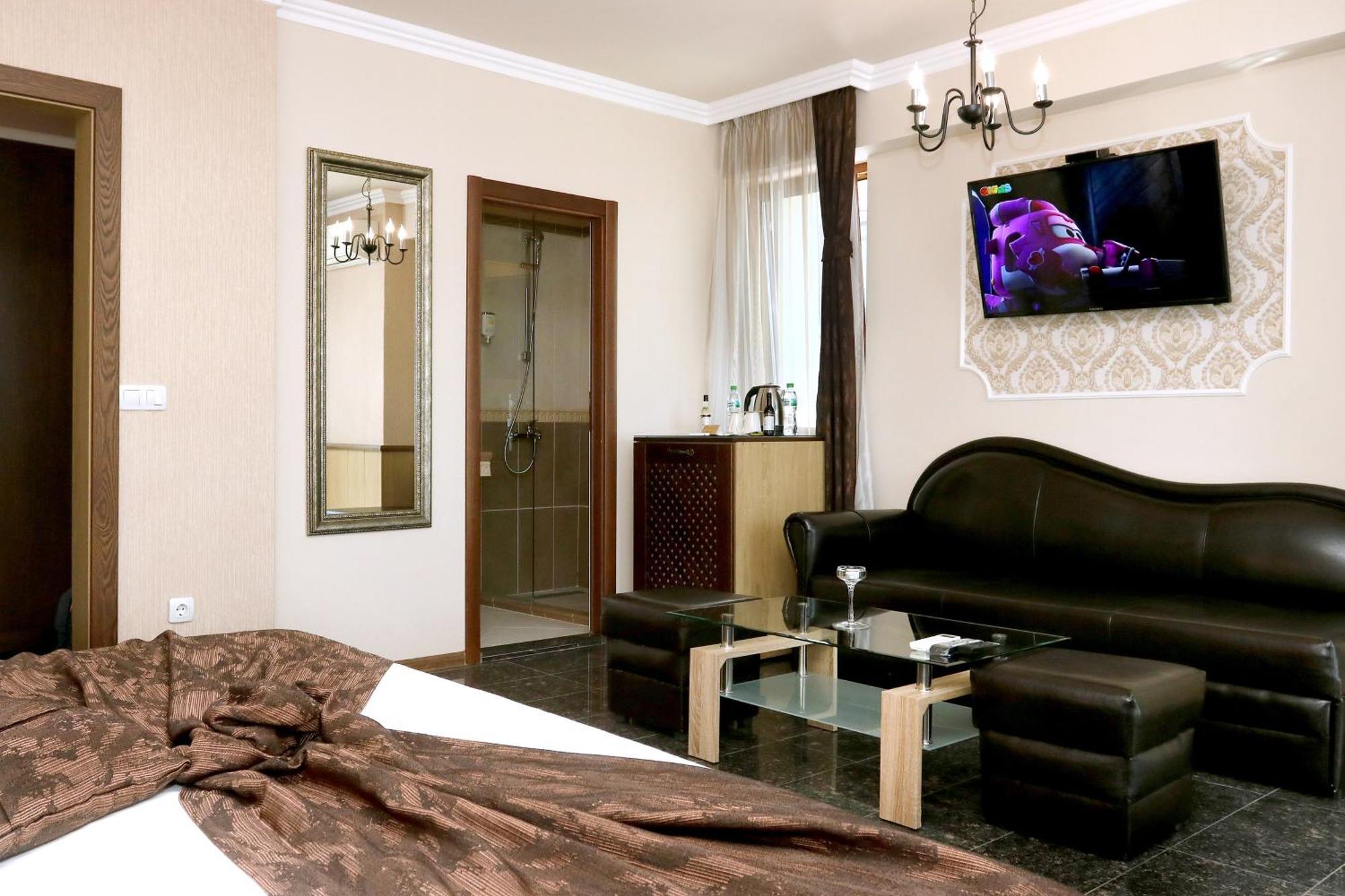 Mon Ami Apart In Studentski Grad Area โซเฟีย ภายนอก รูปภาพ