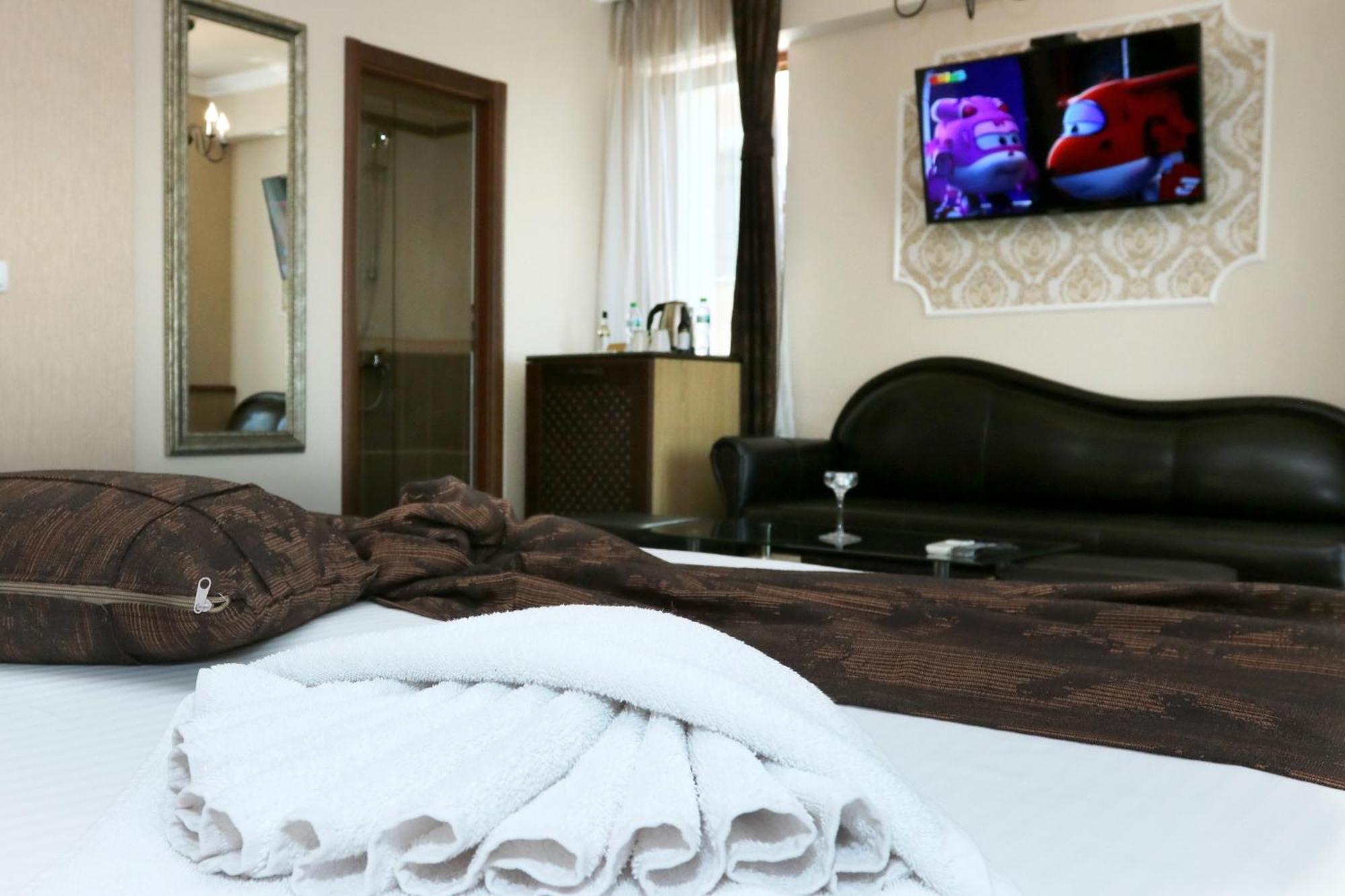 Mon Ami Apart In Studentski Grad Area โซเฟีย ภายนอก รูปภาพ