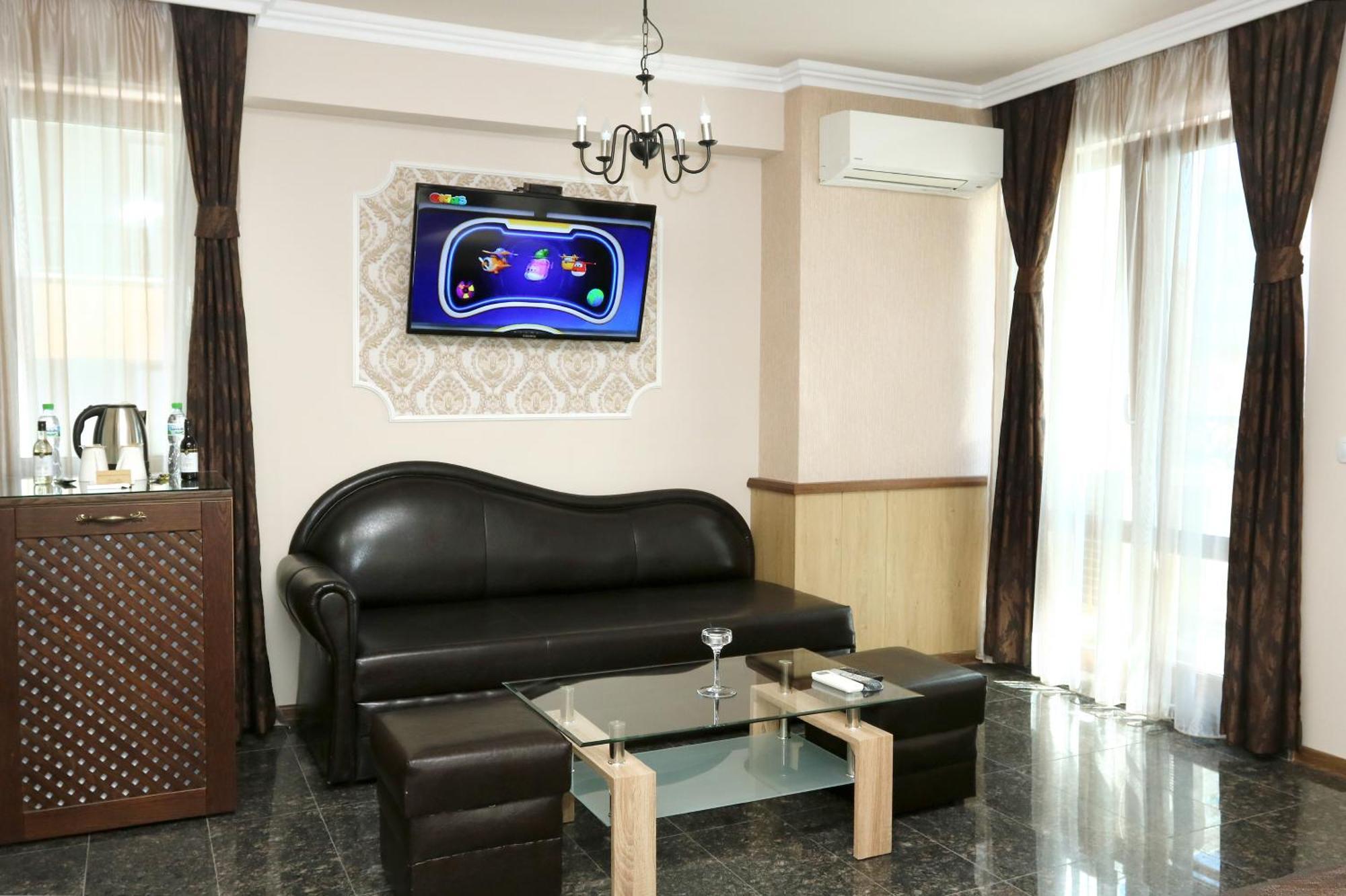 Mon Ami Apart In Studentski Grad Area โซเฟีย ภายนอก รูปภาพ